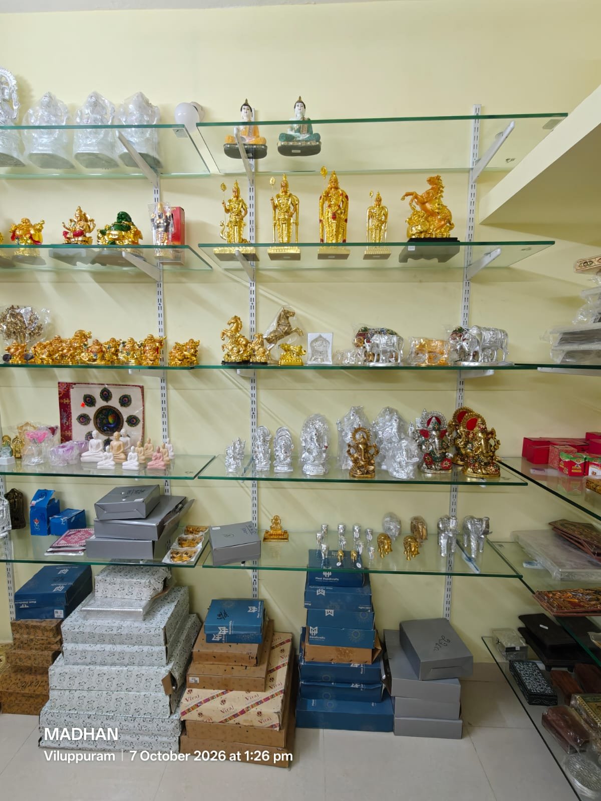 DGM Gems store displays in Villupuram
